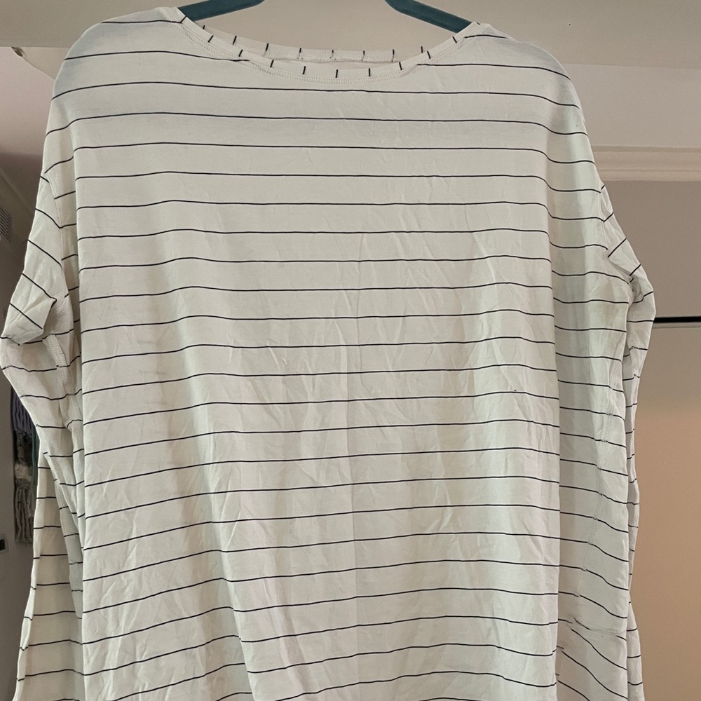 Lululemon long sleeve with billowy back